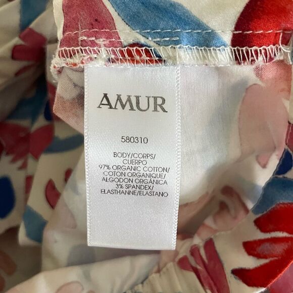 AMUR Cropped Top Front Twist Blouse Size Small - Picture 4 of 9